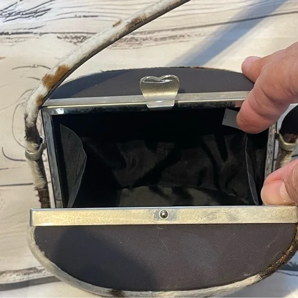 Kate Spade purse *RARE* Vintage Faux Cow hide print. Preowned - Picture 6 of 16